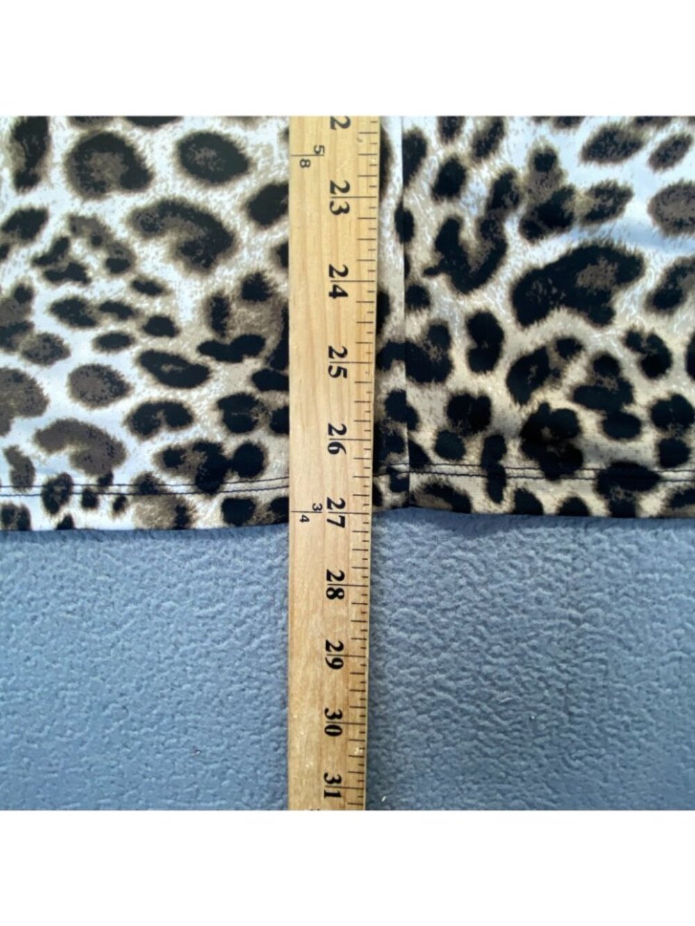 Ellen Tracy Women's Blouse Size M Animal Print Short Sleeve,Pullover Stretch - Picture 7 of 7